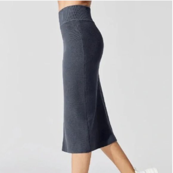 Carbon38 Dresses & Skirts - CARBON38  Thick Ribbed Sweater Pencil Skirt In Slate Blue 38 Size Small